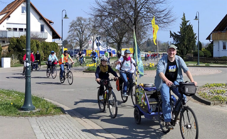 Fahrradkorso zur Klimademo in Freiburg am 25. März 2022